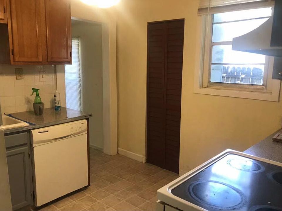 1st image of 8906 Dexter Ave