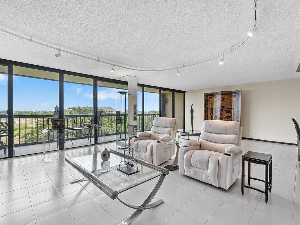 1st image of 2480 Presidential Way #604