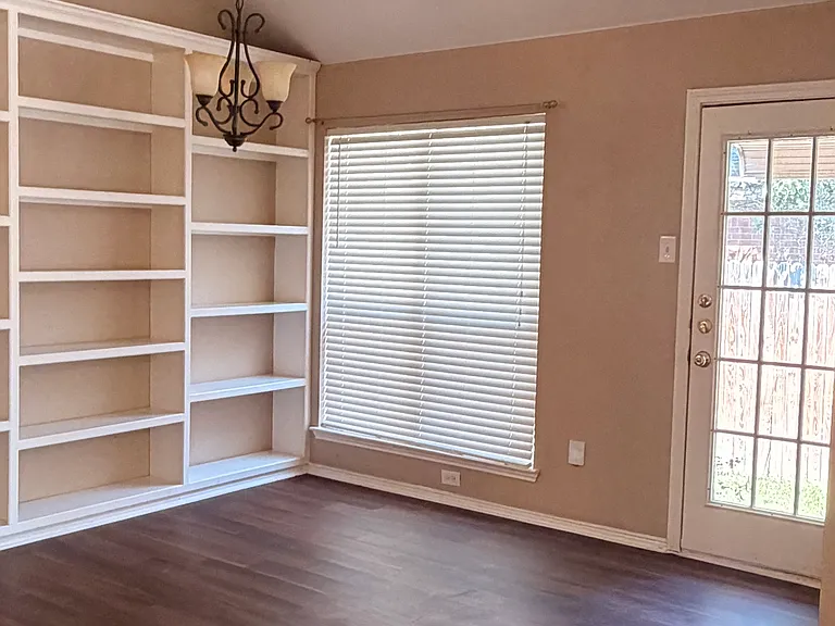 3207 Scenic Glen Dr — Photo 8