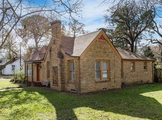 718 S Prairieville St, Athens, TX 75751