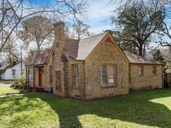 718 S Prairieville St, Athens, TX 75751