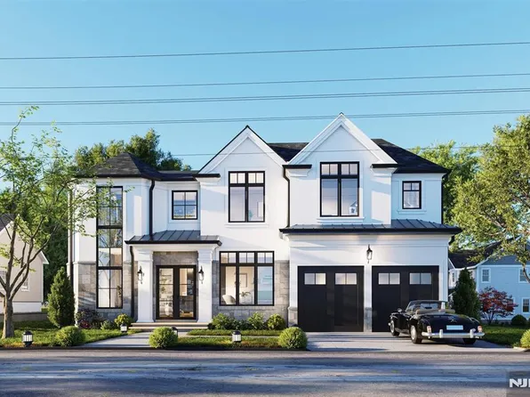 324 Ross Rd, Paramus, NJ 07652