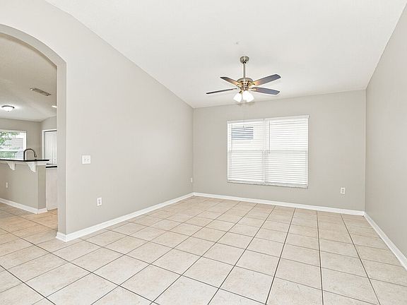 3rd image of 947 Tramells Trl