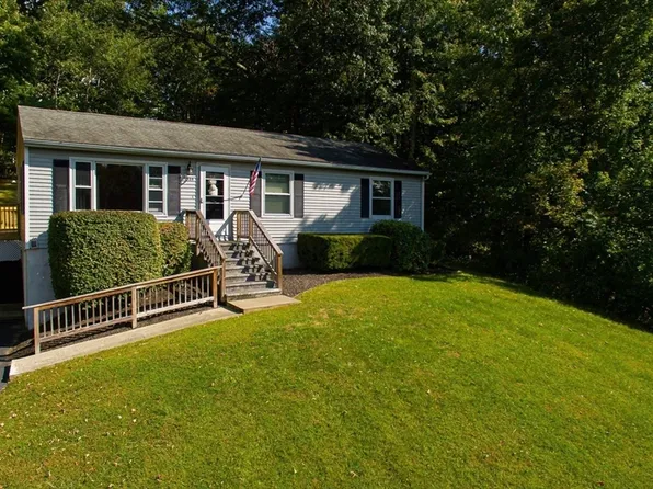 524 Pleasant St, Southbridge, MA 01550