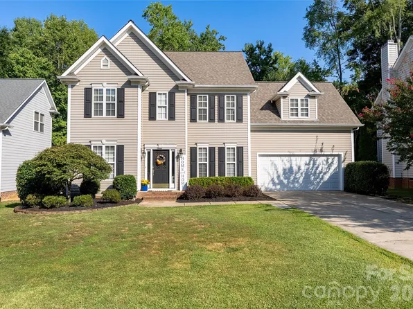 16919 Hampton Crossing Dr, Huntersville, NC 28078