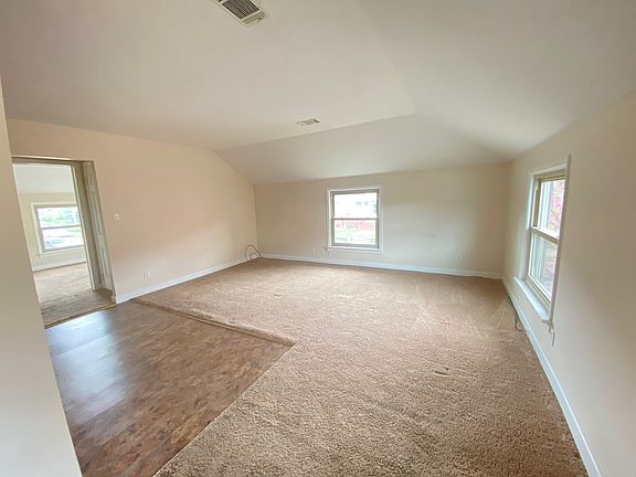 2nd image of 250 N 7th St