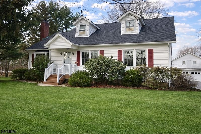 1st image of 27 Union Rd