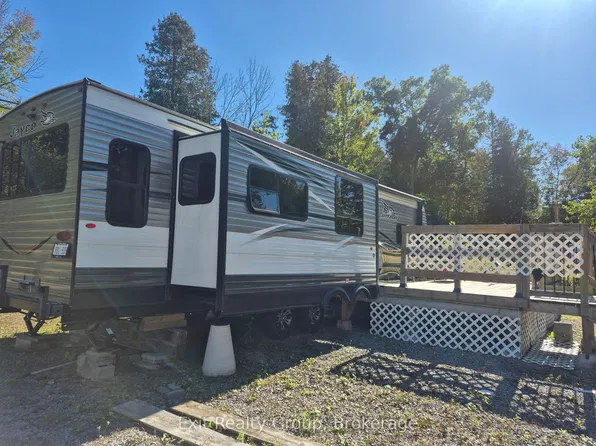 291 Main St #204, Brighton, ON K0K 1H0