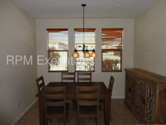 4th image of 28480 Herrera St