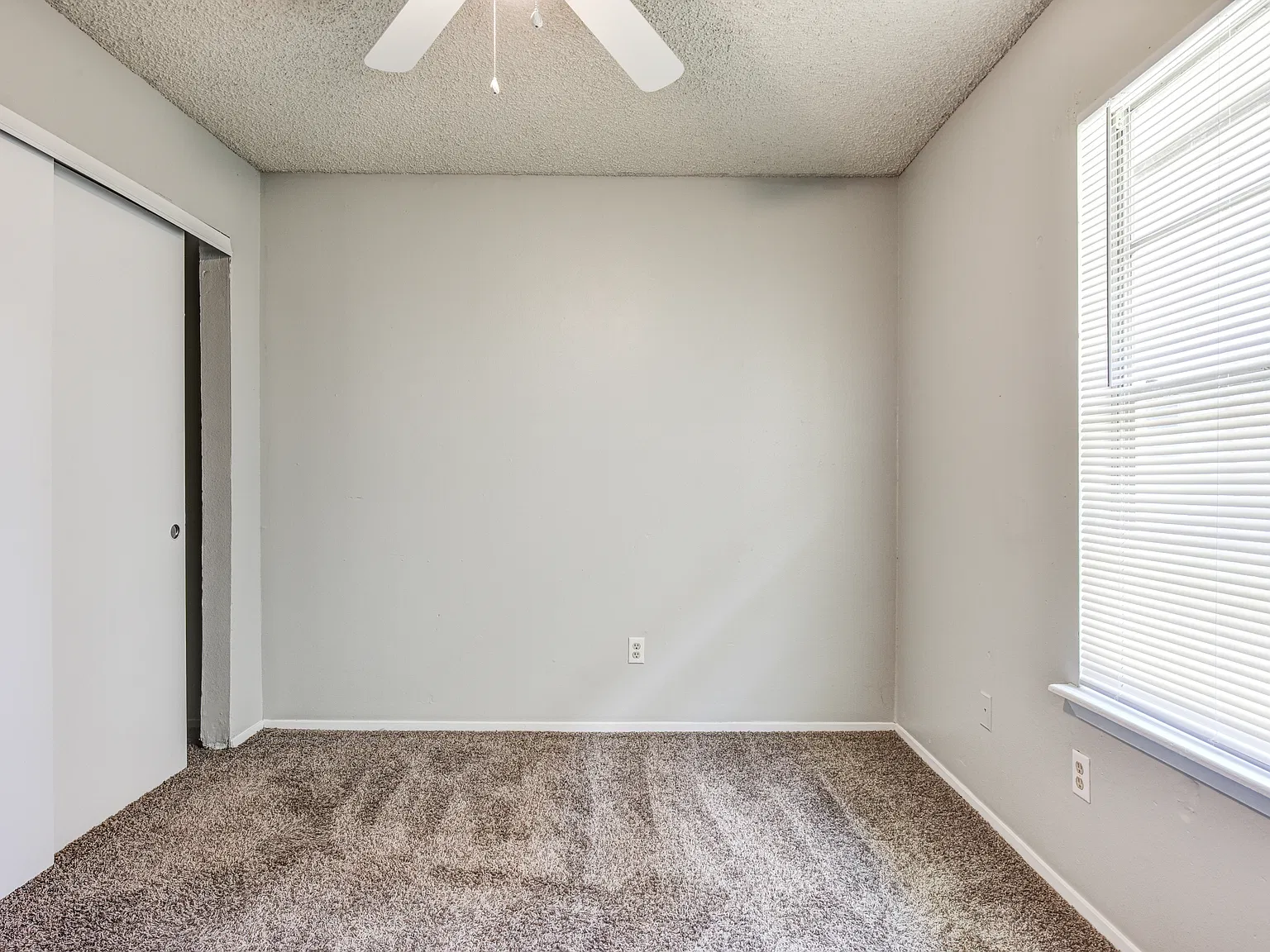 Carroll Lane Apartments — Photo 4