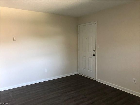 4th image of 179 W Balview Ave APT 3