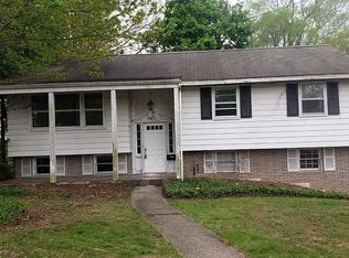 1028 S Locust St, Elizabethtown, PA 17022