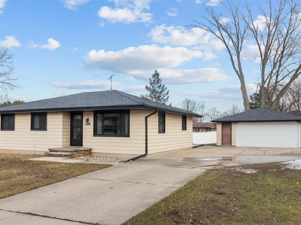 1410 Miami Cir, Little Chute, WI 54140