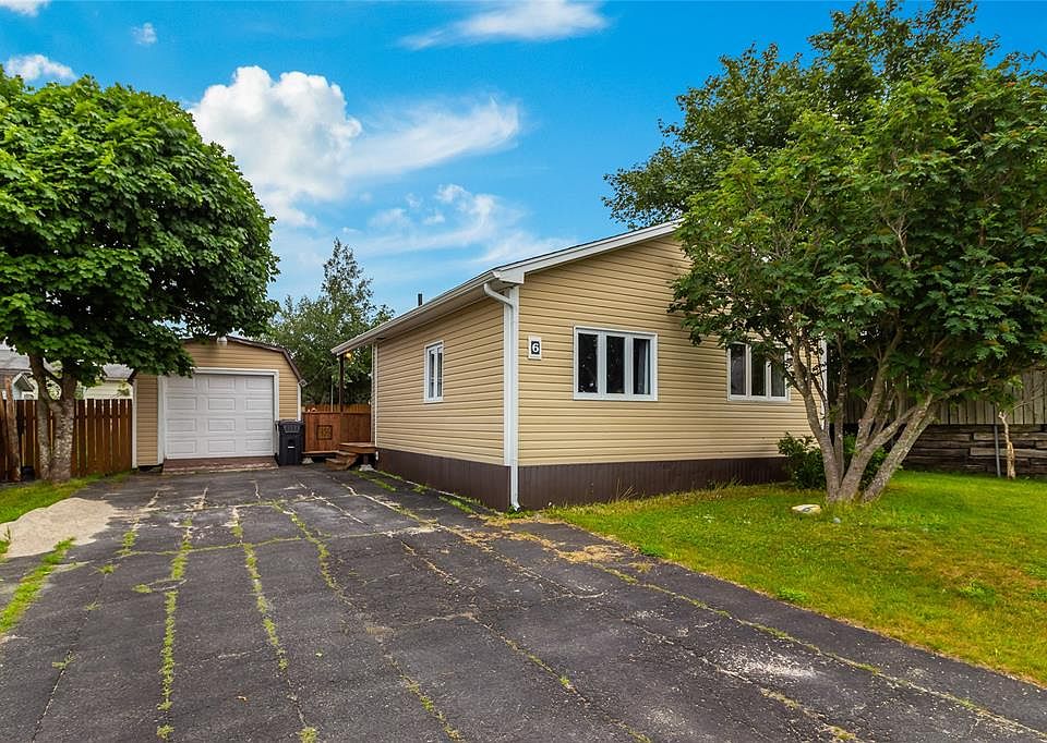 1st image of 6 Willow Drive