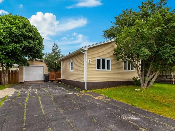 6 Willow Drive, Paradise, NL A1L1B9