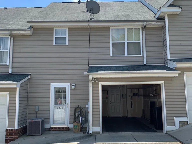 3279 Weston St — Photo 14