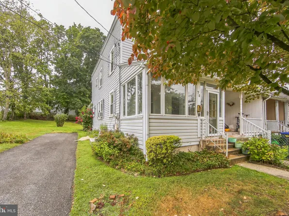 72 W Central Ave, Paoli, PA 19301