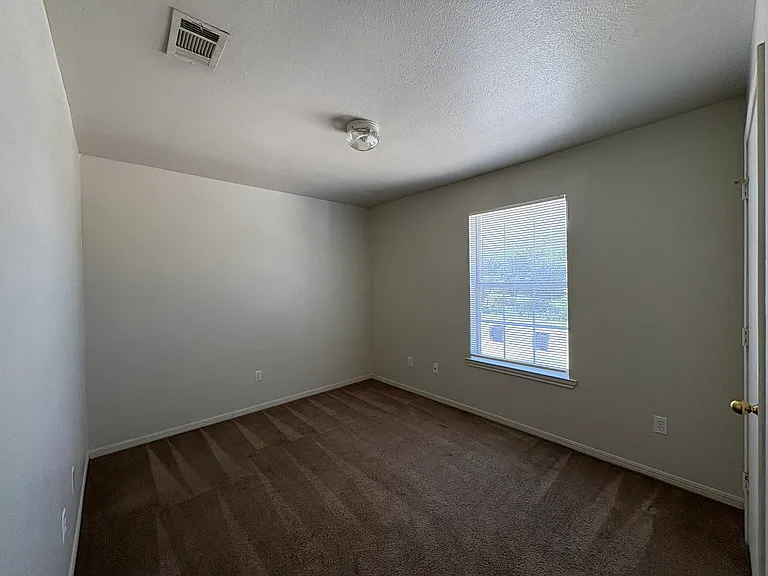 330 S 40th St #B — Photo 14