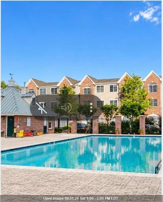 1st image of 436 Albany Ct