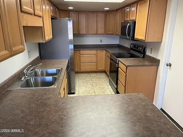 12 Leisure World — Photo 10
