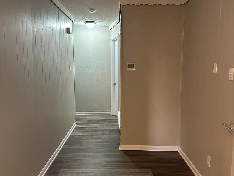 1114 Wintergreen Ct — Photo 5