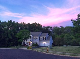 130 Hopkins Cir, Chalfont, PA 18914