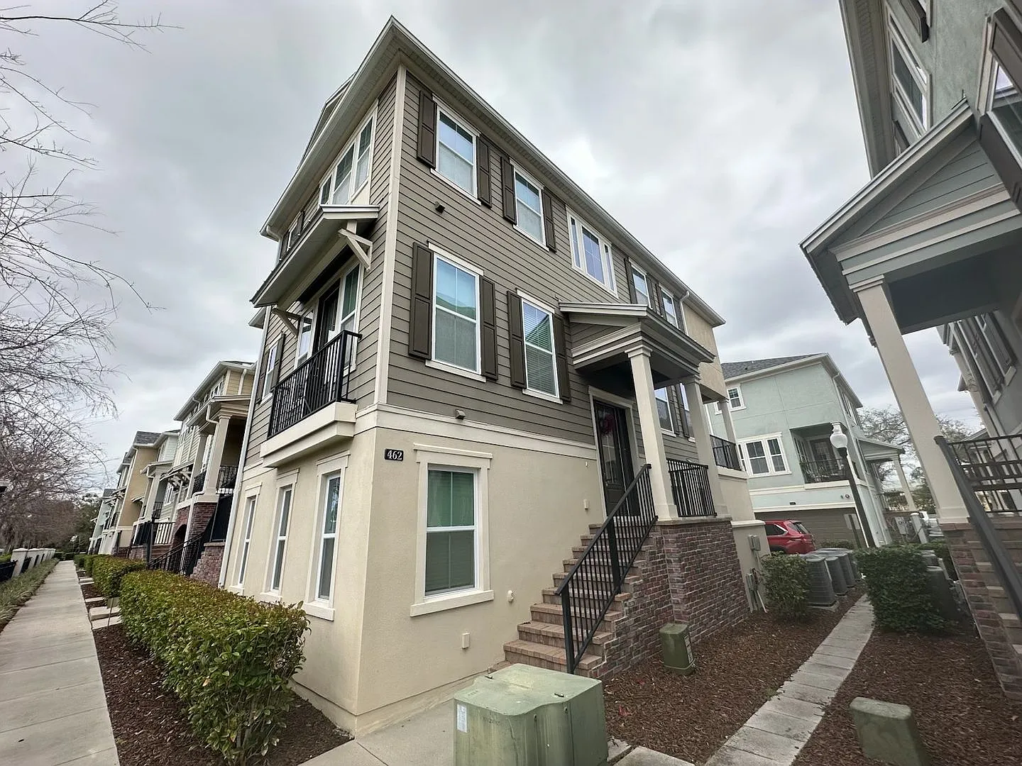 Stunning Three-Story Townhome, Located in the Heart of Altamonte Springs! — Photo 1