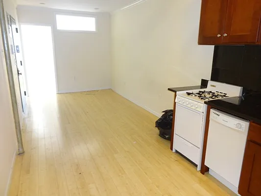 Rented by Blue Egg Realty Corp | media 27