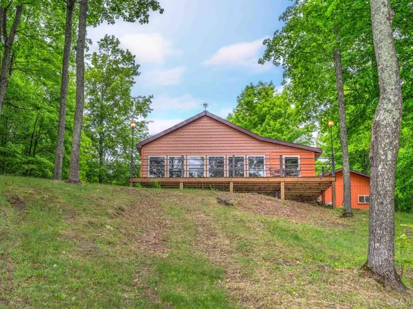 1397 N Chip Lake Rd, Germfask, MI 49836