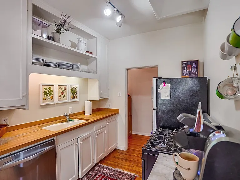 450 N Sycamore Ave #1 — Photo 13