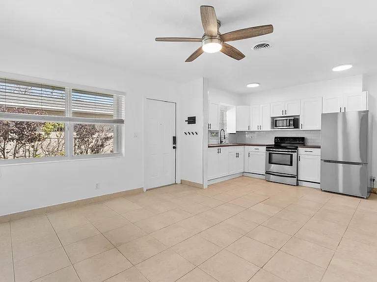 2235 Coolidge St #1 — Photo 15