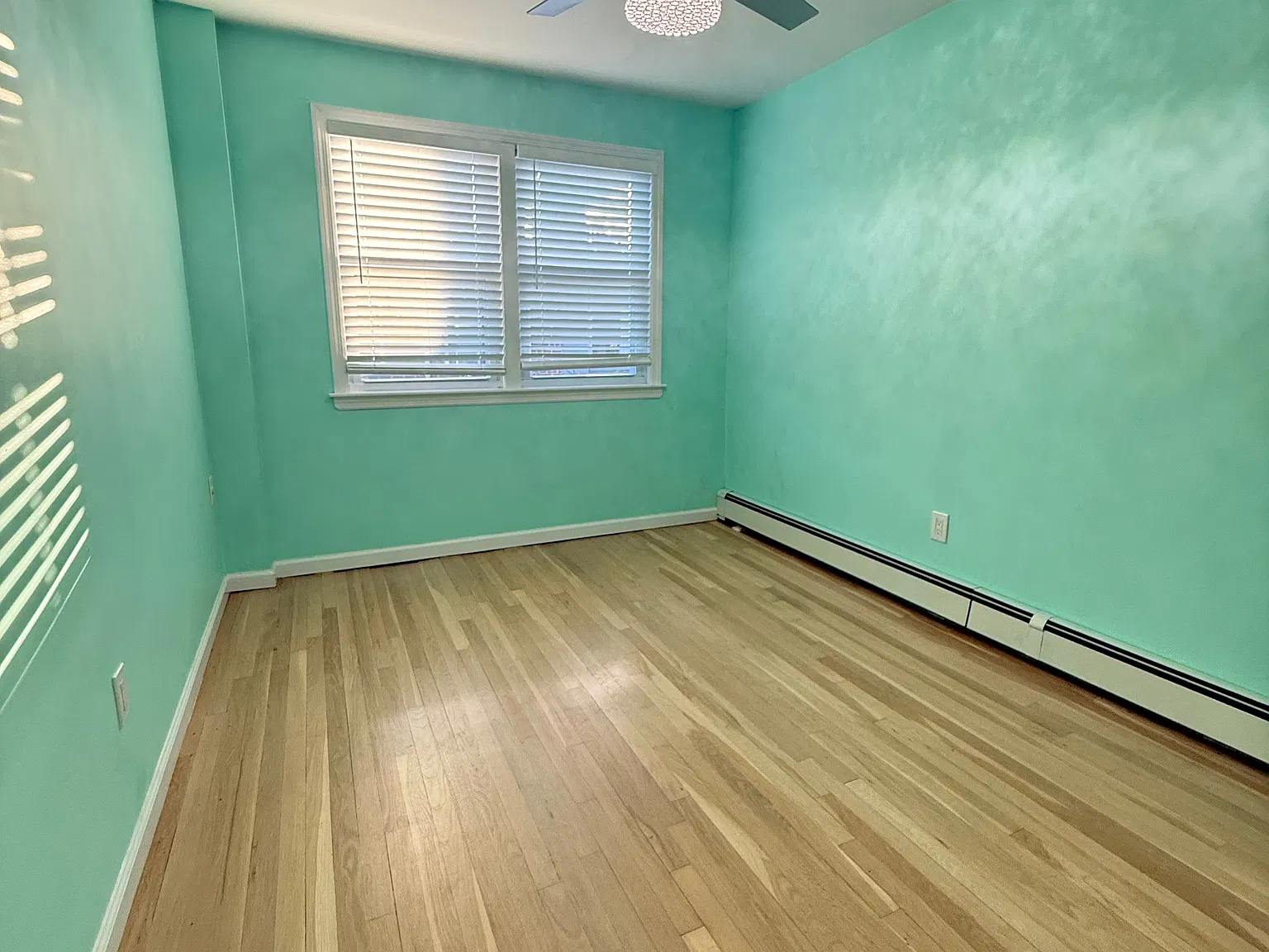2 bed, 2300 sqft, $2,800 — Photo 3