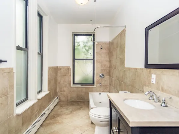 803 Putnam Avenue image 5 of 16