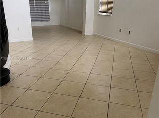 3581 NE 11th Dr, Homestead, FL 33033