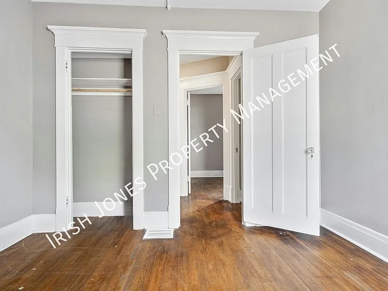 2518 Delaware Ave — Photo 16