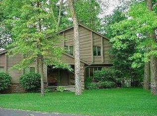 4452 Falconhurst Ct, Sylvania, OH 43560