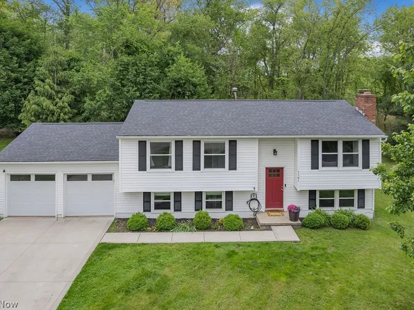 1161 Erin Dr, Kent, OH 44240