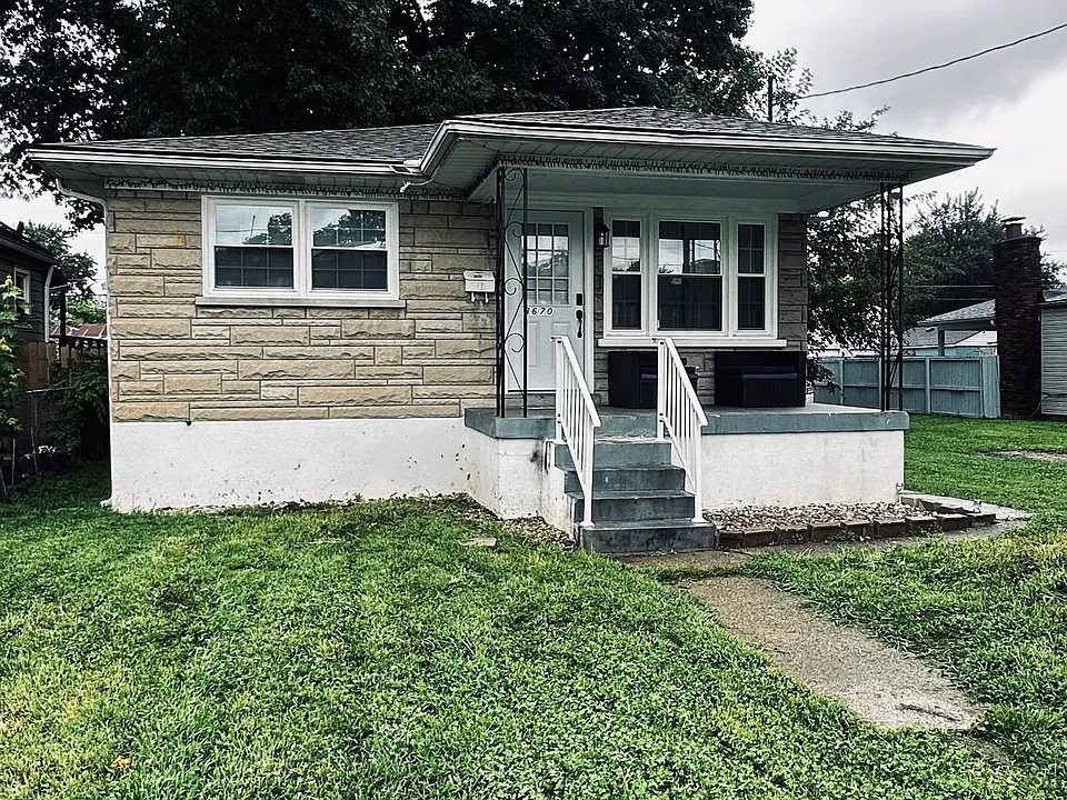 3670 Craig Ave