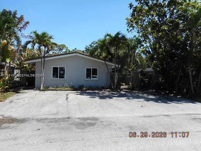 1st image of 1613 NE 25th St