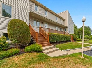 660 Point Judith Rd APT D2, Narragansett, RI 02882