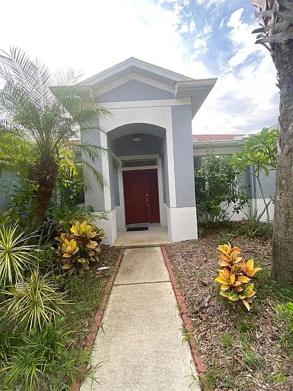 4 bed, 3.0 bath, 2220 sqft, $2,500 — Photo 2