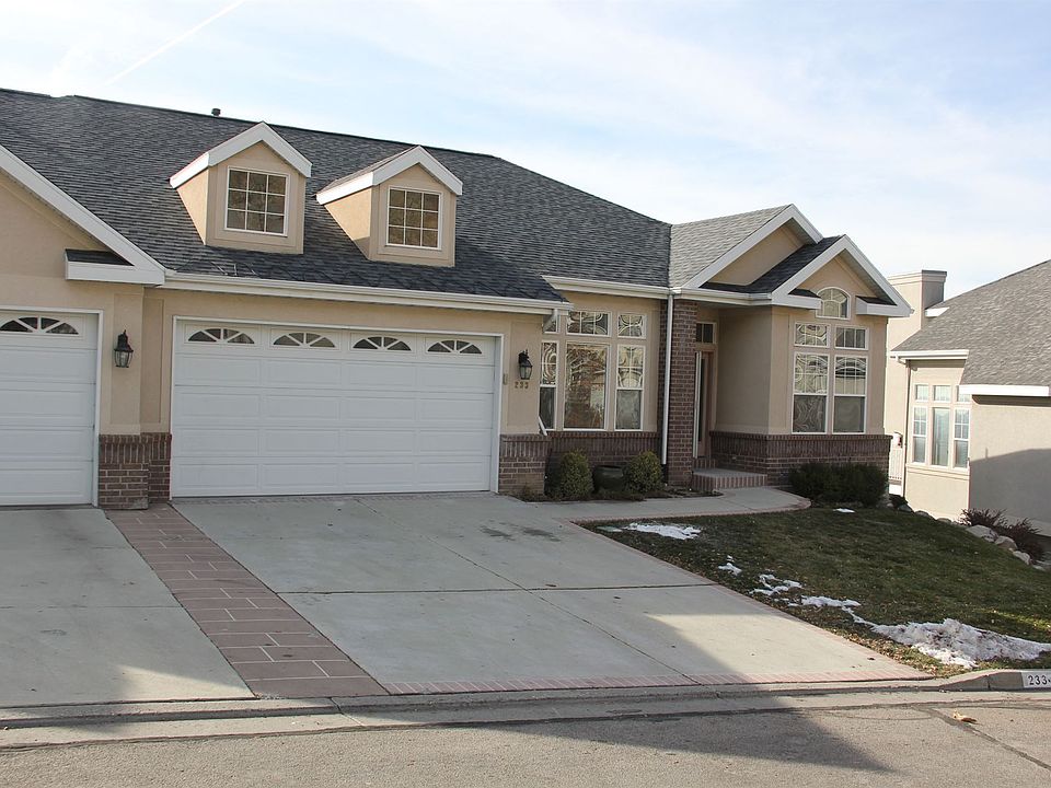 1st image of 233 Queensland Ct