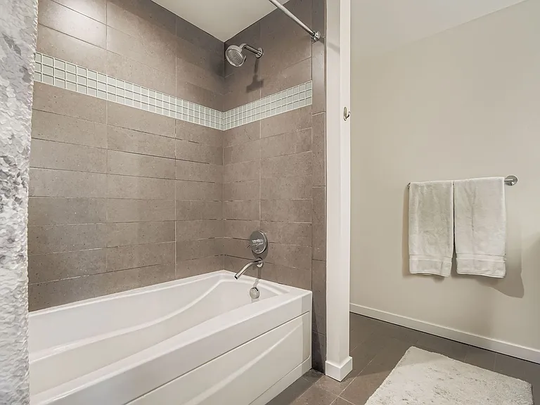 1505 Pearl St #109 — Photo 16
