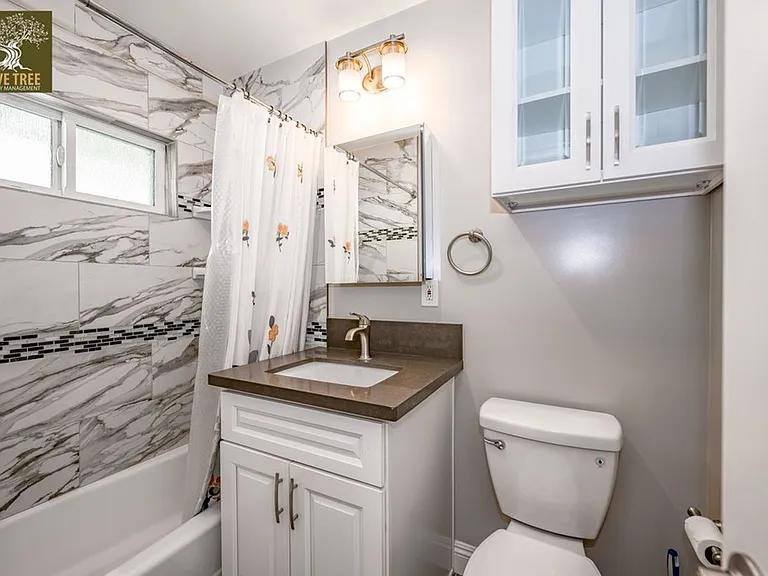 145 E Sierra Madre Blvd — Photo 11