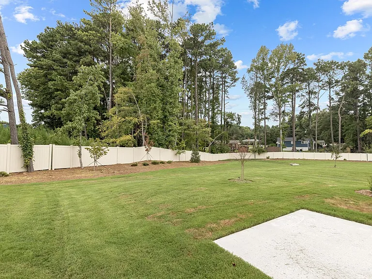 2203 Cape May Ln — Photo 36