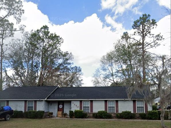 5282 Golf Dr