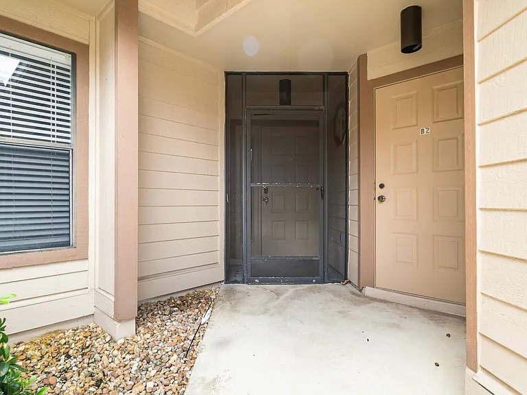 300 Crosswinds Dr #B1 — Photo 37
