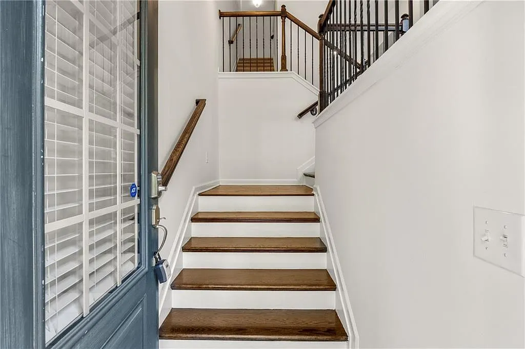 3 bed, 3.5 bath, 1794 sqft, $2,650 — Photo 4