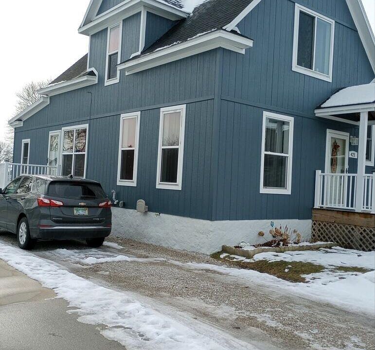 421 Oak St, Manistique, MI 49854 MLS 23001412 Zillow