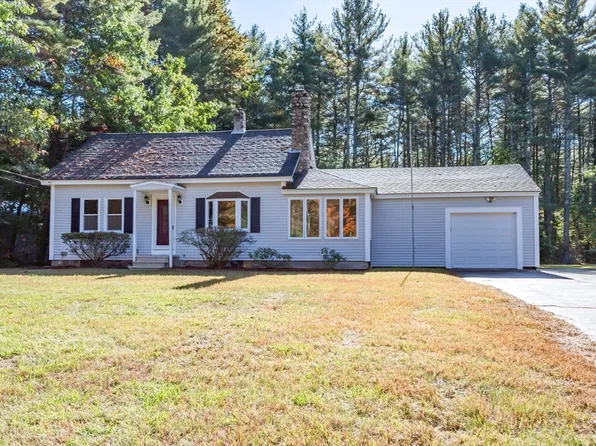137 Lowell Rd, Pepperell, MA 01463